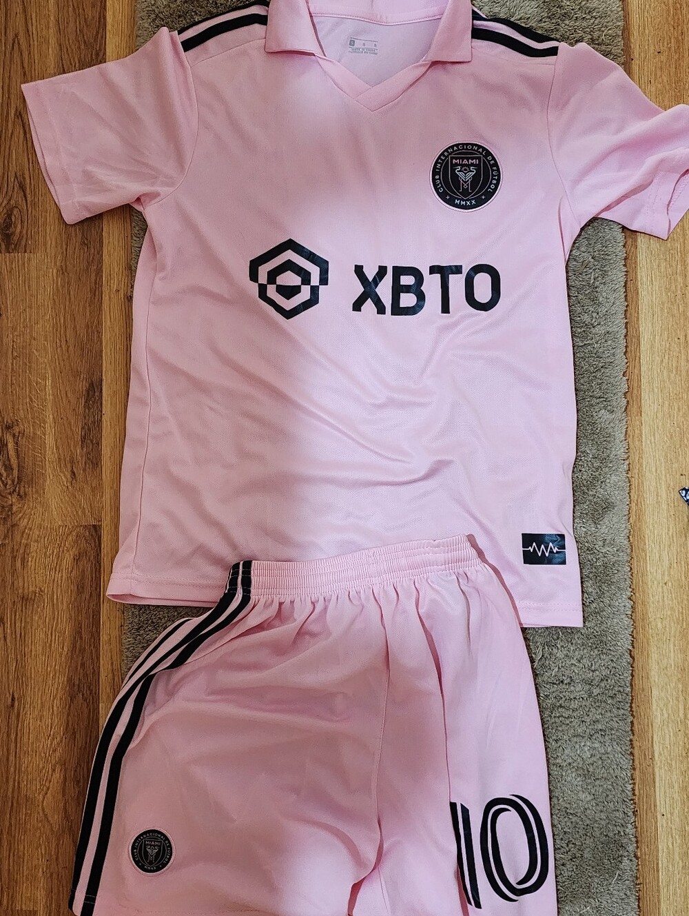 Inter Miami Messi #10 Jersey and Shorts Set - Black & Pink - small